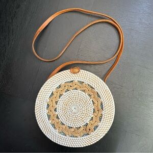 Rattan round crossbody bag